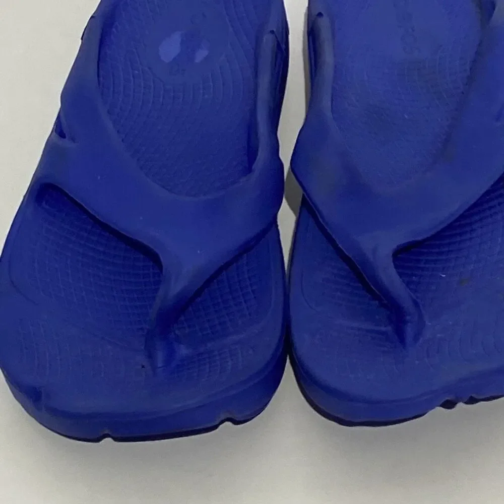Oofos Women's Blue Flip Flop Lightweight OOriginal Recovery Sandal Size‎ 6